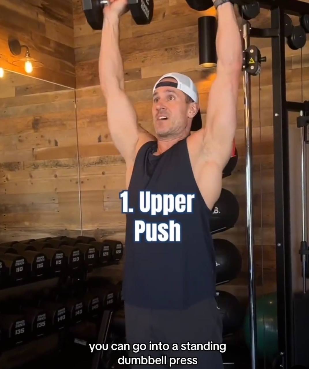 5 вправ від тренера Блейк Лайвлі, які допоможуть отримати ідеальне тіло